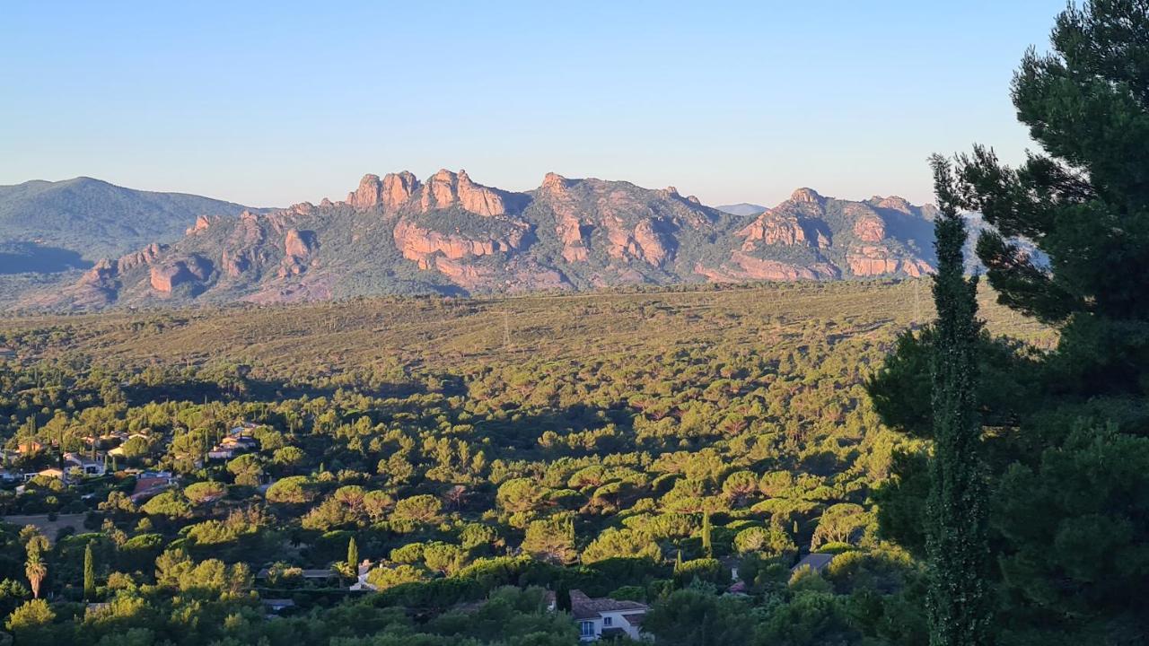Corniche Du Paradis Roquebrune-sur Argens Luaran gambar